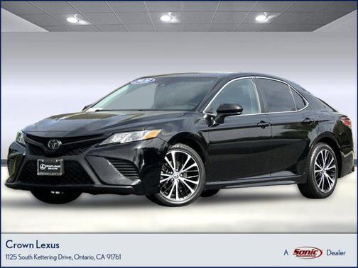 2020 Toyota Camry SE