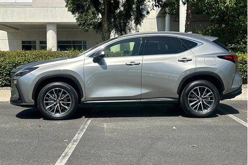 Eminent White Pearl 2024 Lexus NX 250 Base