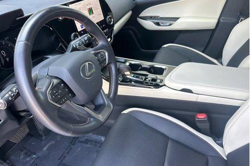 Eminent White Pearl 2024 Lexus NX 250 Base