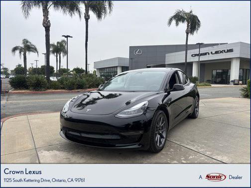 2022 Tesla Model 3 Long Range