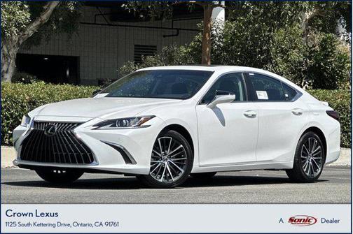 2025 Lexus ES 300h Base