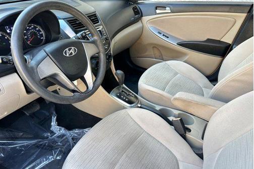 Misty Beige Metallic 2016 Hyundai Accent SE