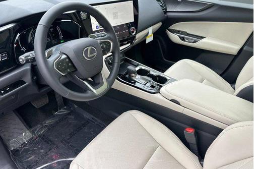 2026 Lexus NX 450h+ Luxury