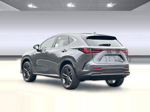 2026 Lexus NX 450h+ Luxury