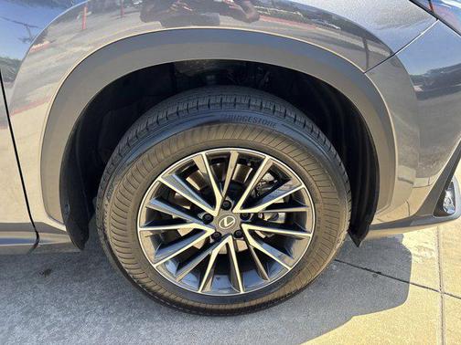 2024 Lexus NX 250 Base