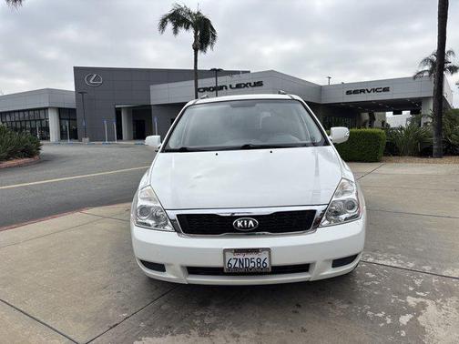 2012 Kia Sedona LX