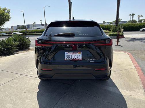2025 Lexus NX 450h+ Luxury