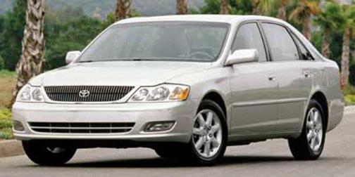 Gold 2002 Toyota Avalon XLS