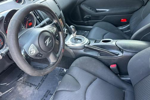 Solid Red 2016 Nissan 370Z Base