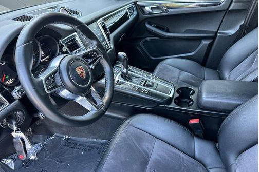 2017 Porsche Macan AWD