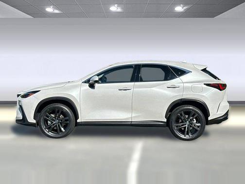 2025 Lexus NX 450h+ Luxury