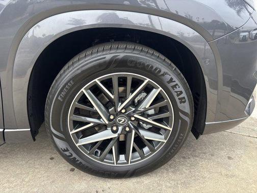 2025 Lexus TX 350 Premium