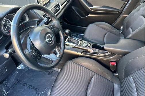 2016 Mazda Mazda3 i Touring