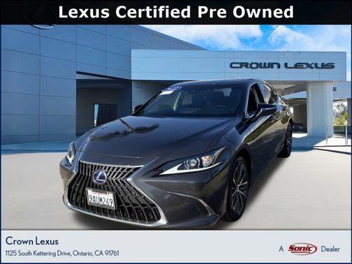 2022 Lexus ES 300h Base