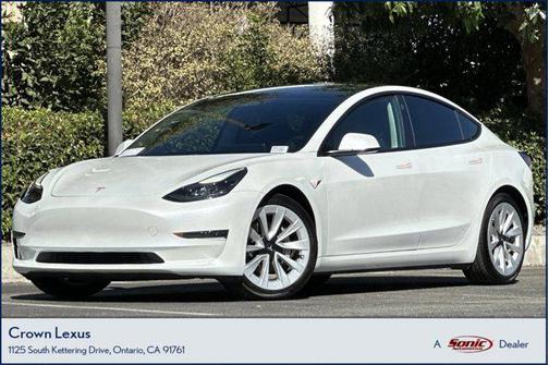 2021 Tesla Model 3 Standard Range Plus