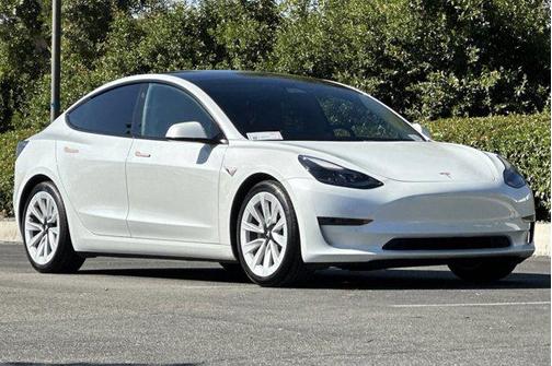 2021 Tesla Model 3 Standard Range Plus
