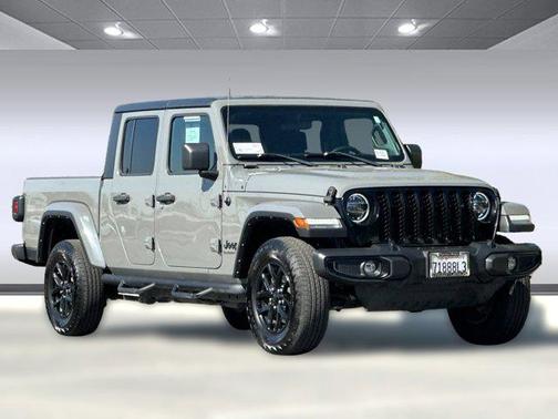 2022 Jeep Gladiator Altitude 4x4