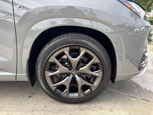 2025 Lexus TX 500h F SPORT Premium