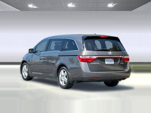 Polished Metal Metallic 2013 Honda Odyssey Touring