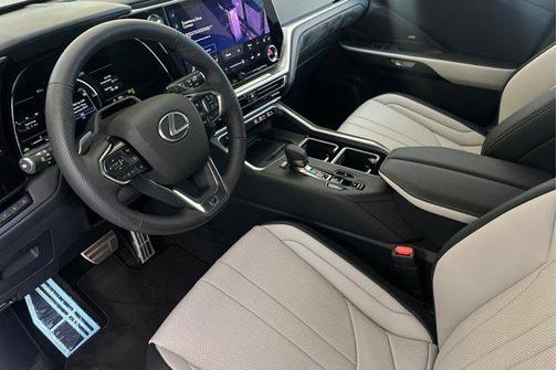 2025 Lexus TX 500h F SPORT Premium