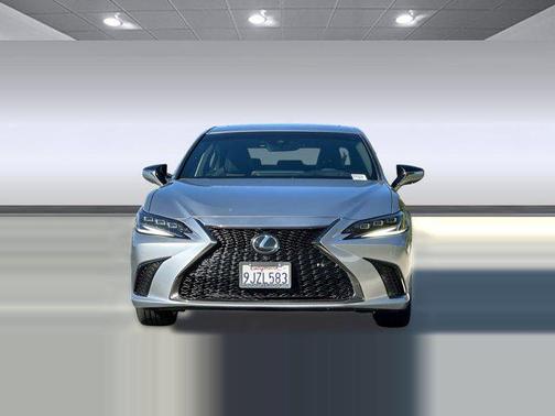 2024 Lexus ES 300h Base
