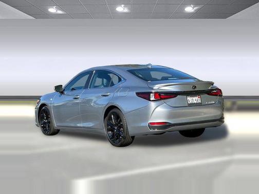 2024 Lexus ES 300h Base