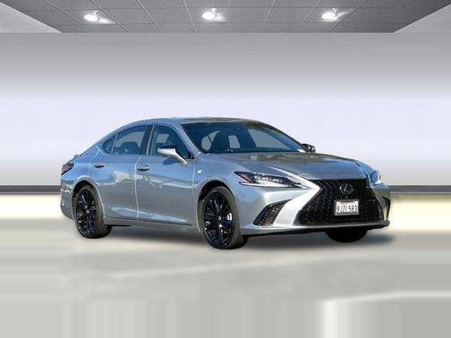 2024 Lexus ES 300h Base