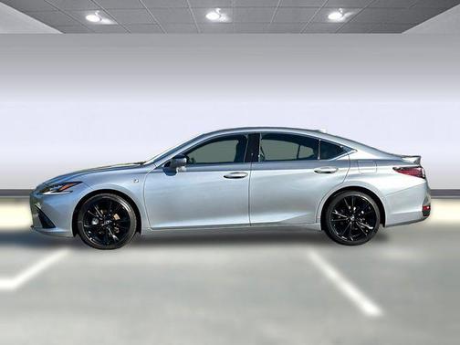 2024 Lexus ES 300h Base