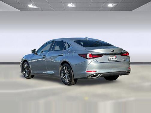 2022 Lexus ES 350 Base
