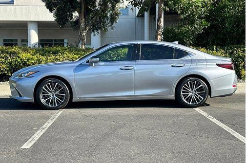 2022 Lexus ES 350 Base