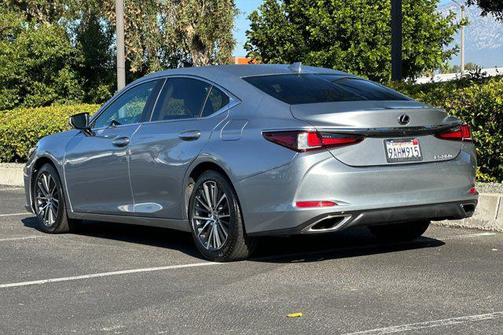 2022 Lexus ES 350 Base