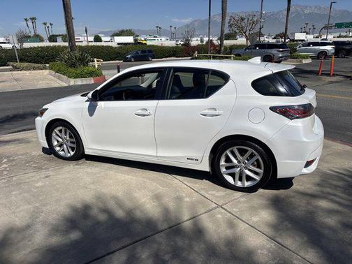 2016 Lexus CT 200h Base