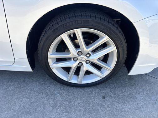 2016 Lexus CT 200h Base