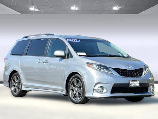 2017 Toyota Sienna SE Premium
