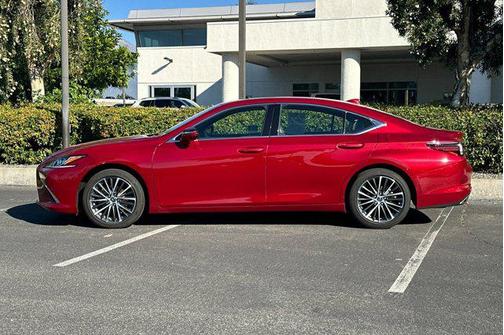 2025 Lexus ES 350 Base