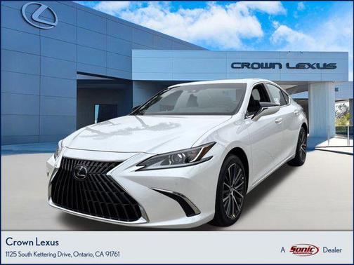 2025 Lexus ES 300h Base