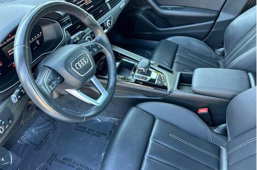 2023 Audi A4 45 S line Premium Plus
