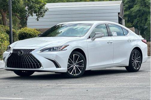 2025 Lexus ES 300h Base