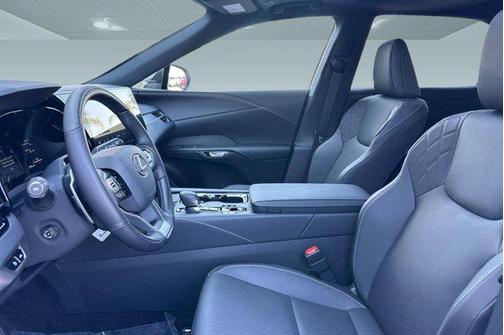 Iridium 2026 Lexus RX 450h+ Base