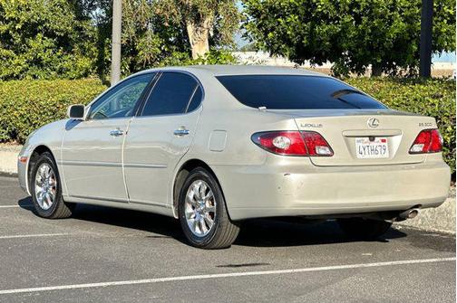 2002 Lexus ES 300 Base