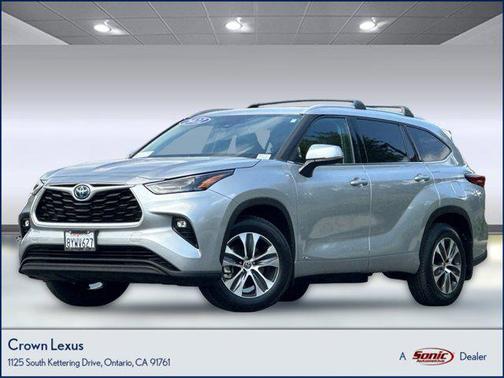 2022 Toyota Highlander Hybrid XLE