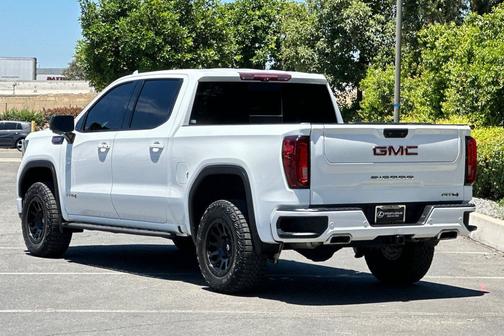 Summit White 2023 GMC Sierra 1500 AT4