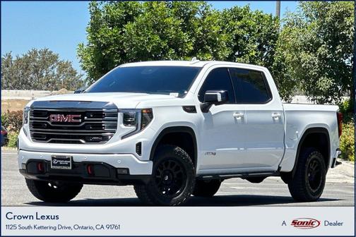 Summit White 2023 GMC Sierra 1500 AT4