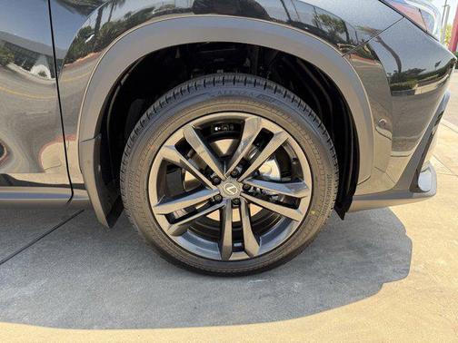 2025 Lexus NX 450h+ Luxury