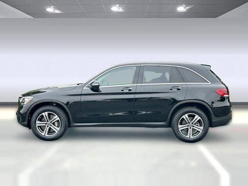 Black 2022 Mercedes-Benz GLC 300 4MATIC