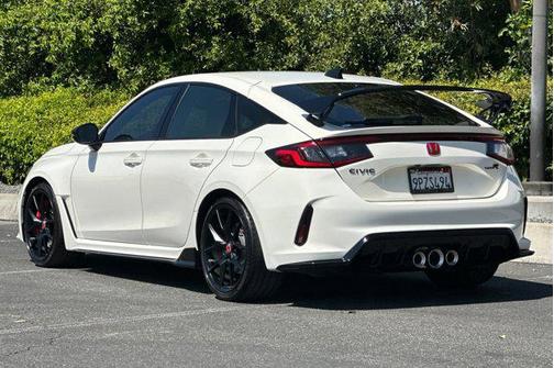 Championship White 2025 Honda Civic Type R Manual