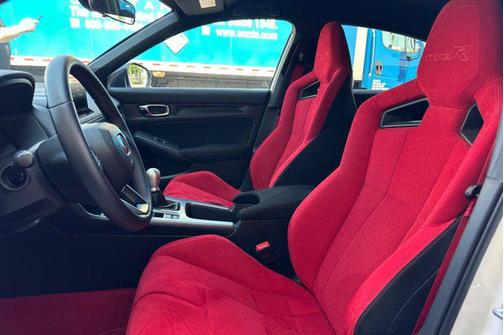 Championship White 2025 Honda Civic Type R Manual