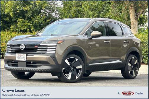 2025 Nissan Kicks SR