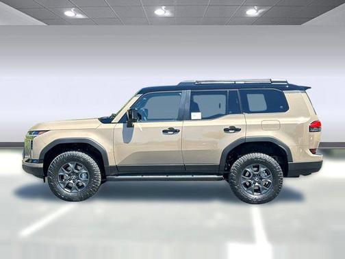 Earth/Black Roof 2026 Lexus GX 550 Overtrail