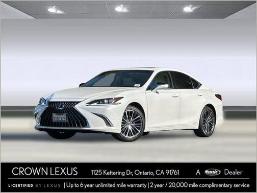 Eminent White Pearl 2022 Lexus ES 300h Base